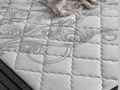 Mitra Bedding Set
